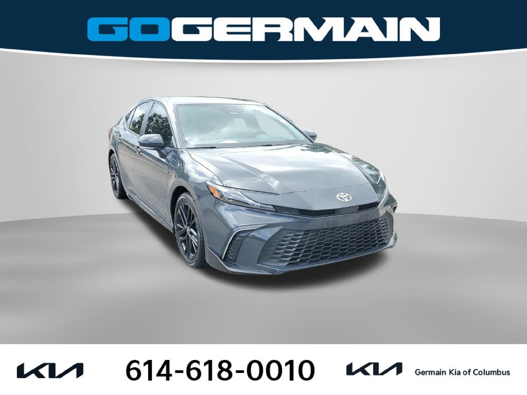 Used 2026 Toyota Camry SE FWD image 4