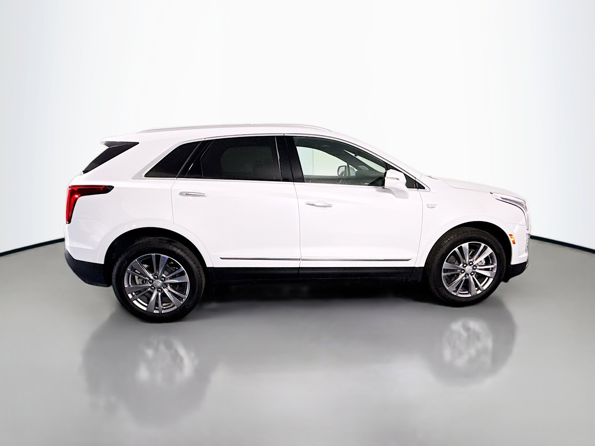 Used 2024 Cadillac XT5 Premium Luxury image 11