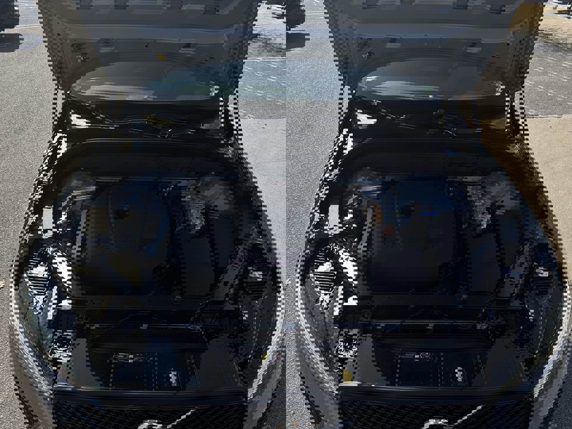 New 2026 Volvo XC60 T8 Plus w/ Protection Package Premier image 30