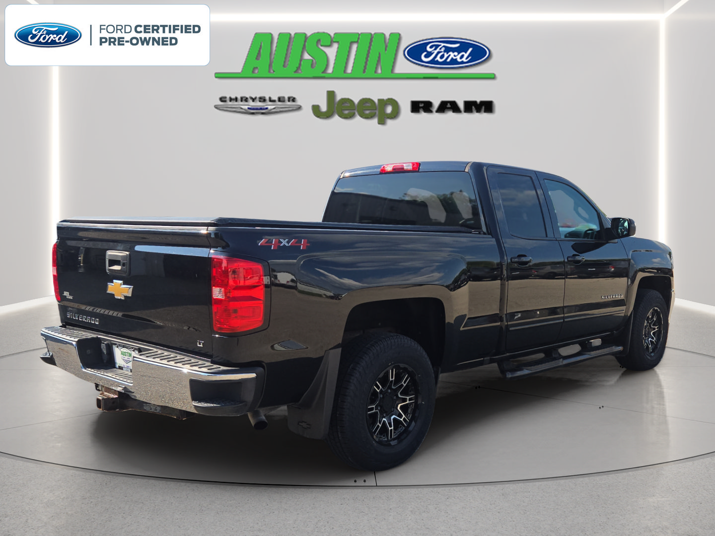 Used 2018 Chevrolet Silverado 1500 LT AWD/4WD image 5