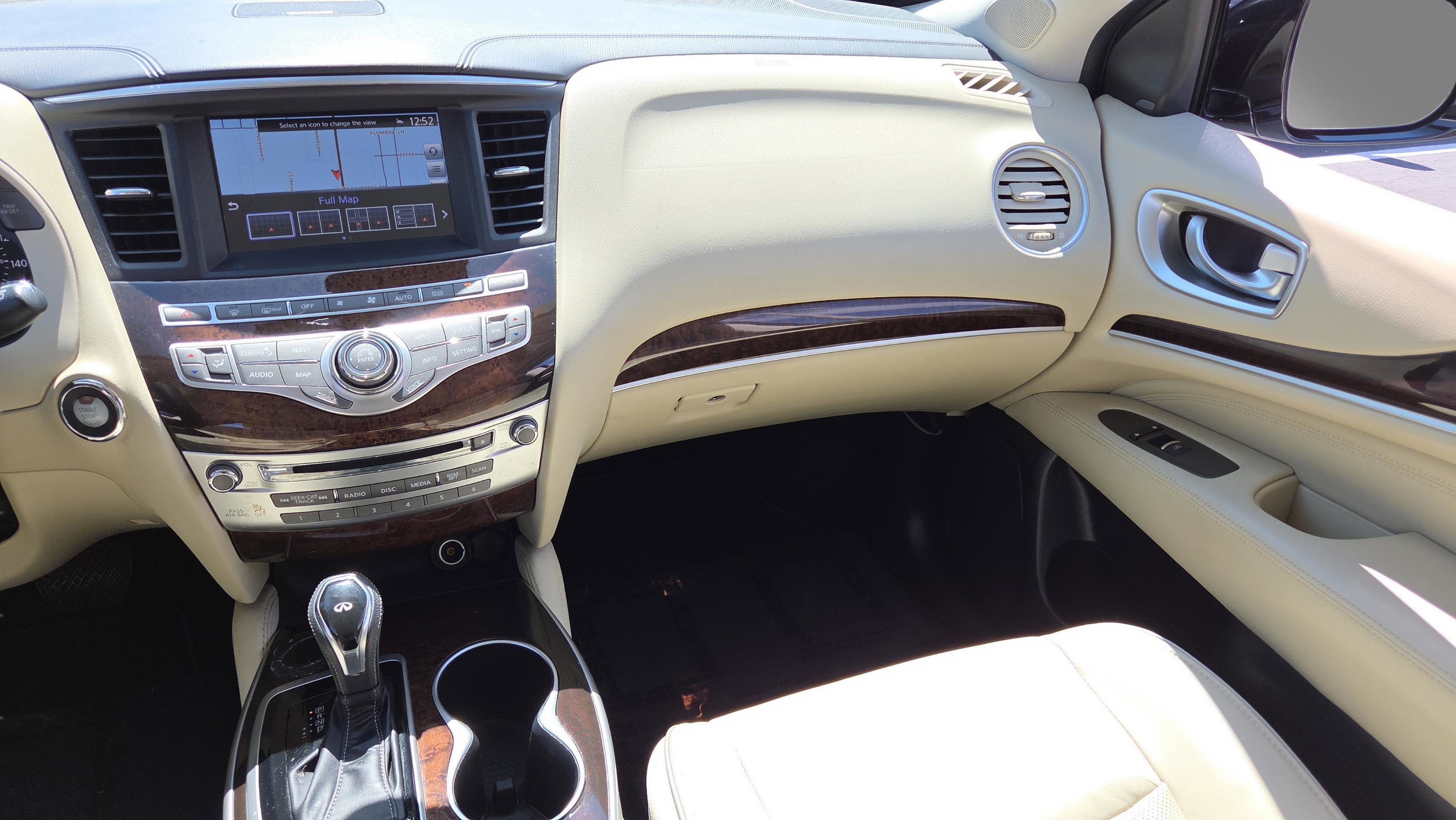 Used 2018 INFINITI QX60 Luxe w/ Deluxe Technology Package image 16