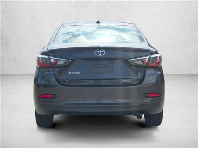Used 2019 Toyota Yaris LE FWD image 6