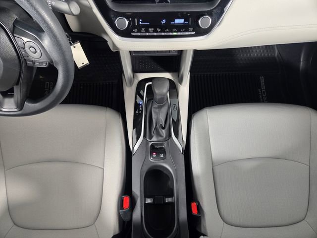 Used 2025 Toyota Corolla Cross L image 20