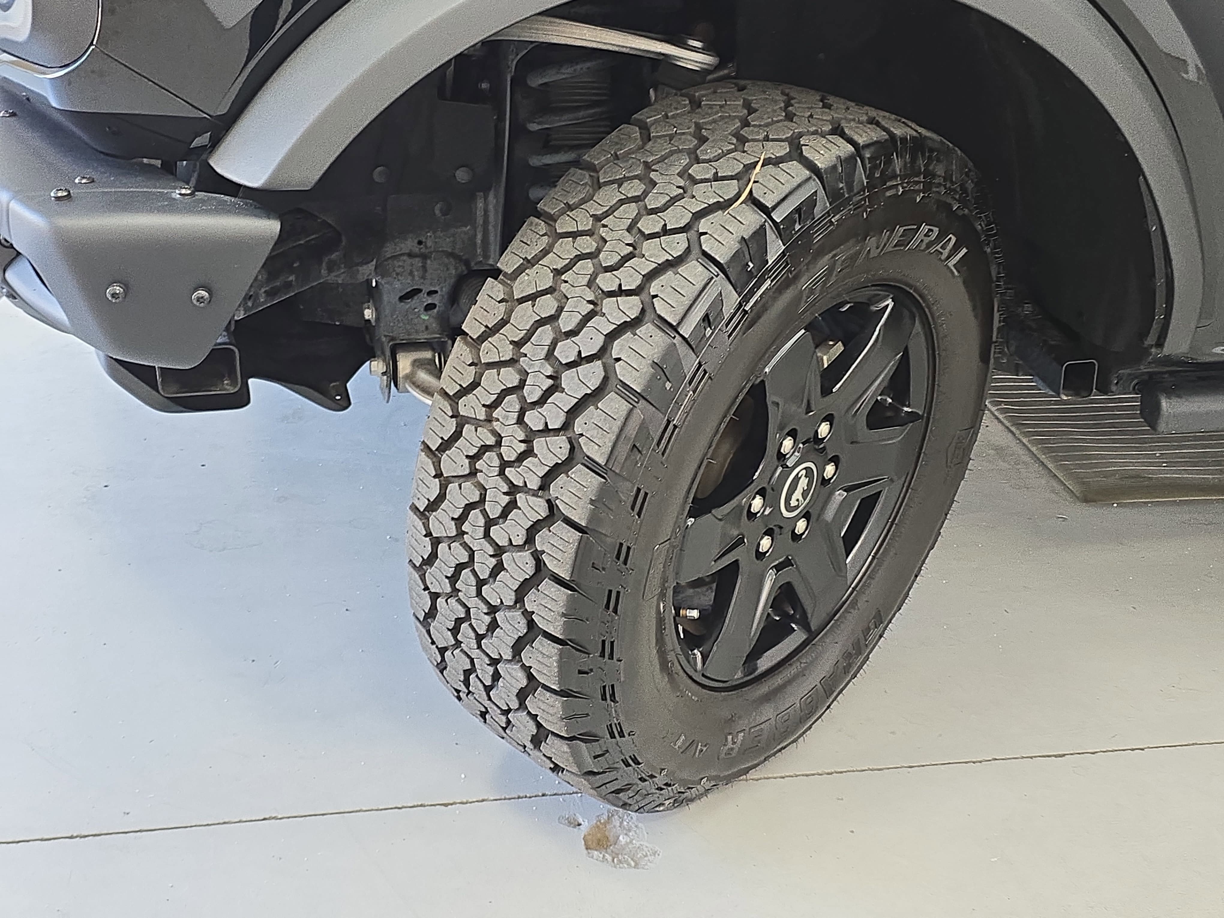 Used 2024 Ford Bronco Black Diamond AWD/4WD image 31