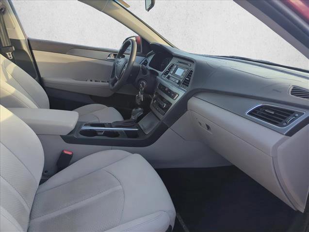 Used 2016 Hyundai Sonata SE image 21