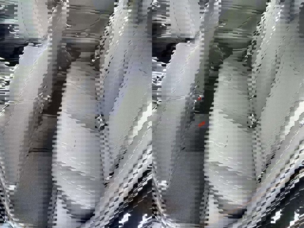 New 2026 Hyundai Elantra SE image 10