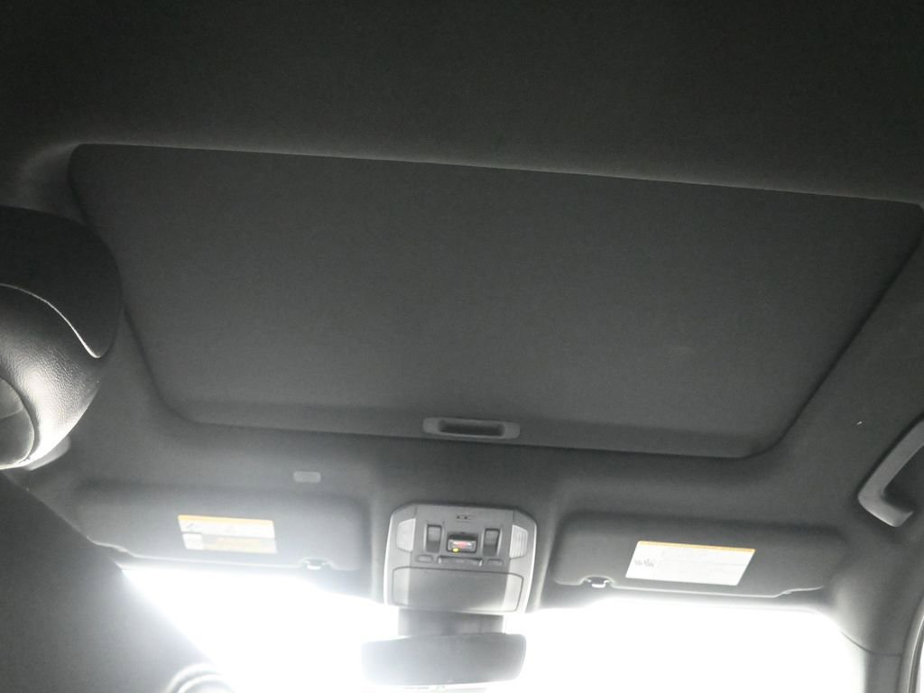 Used 2021 Toyota Highlander XSE image 14