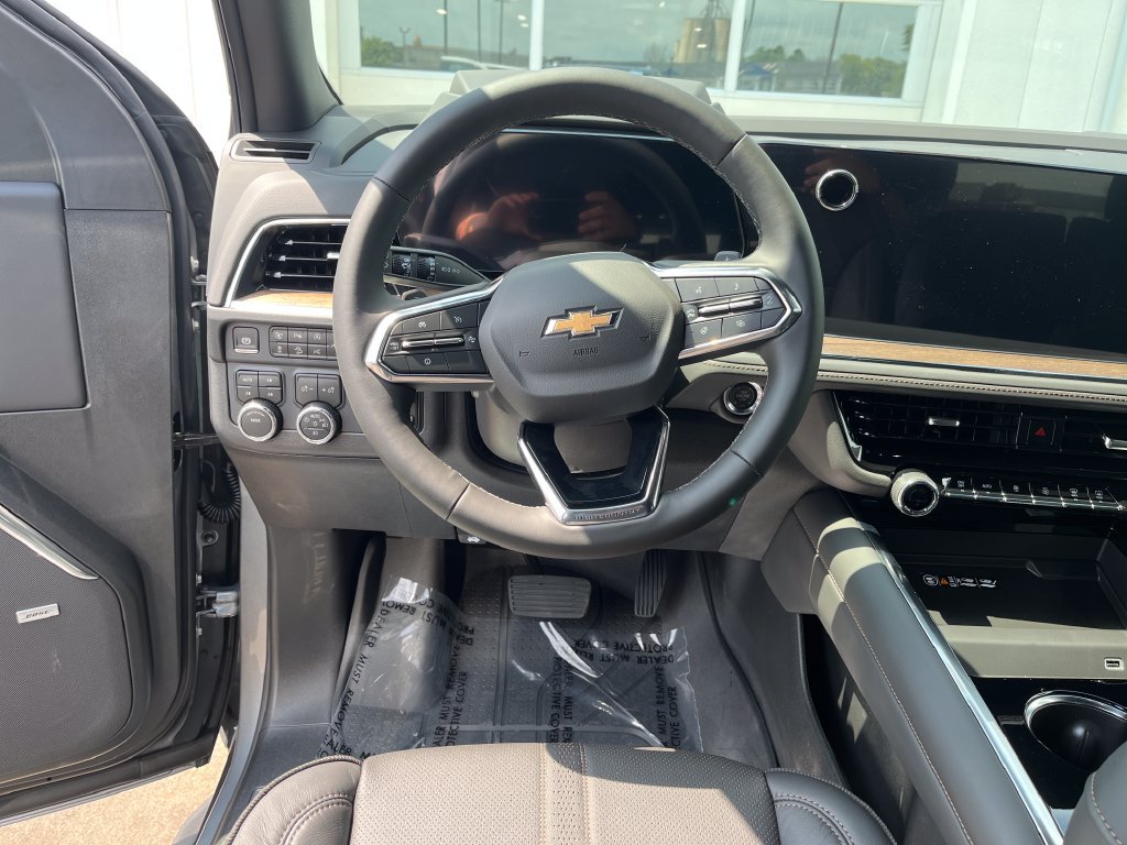 New 2026 Chevrolet Tahoe High Country w/ Sun And Tow Package AWD/4WD image 13
