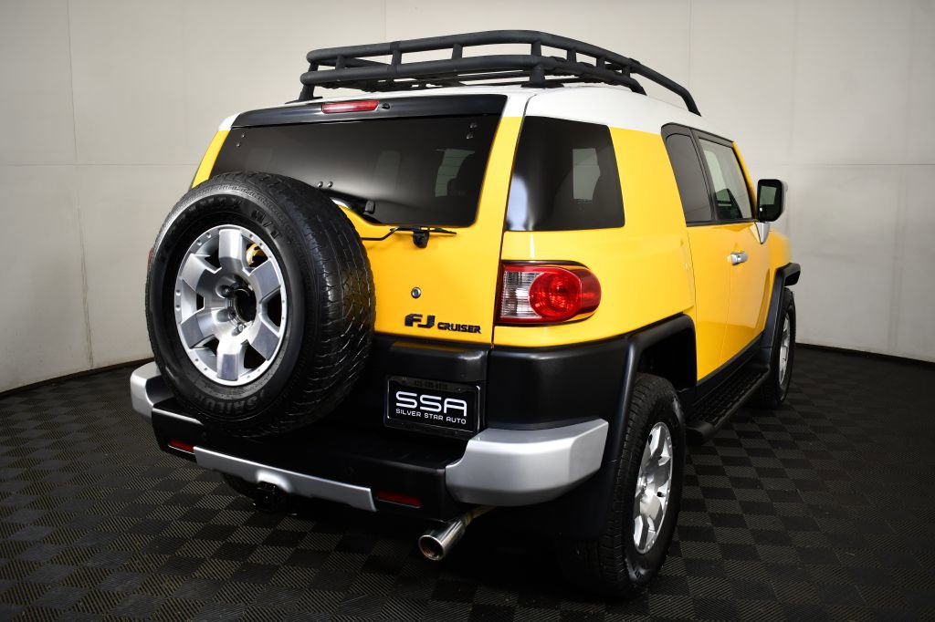 Used 2007 Toyota FJ Cruiser 4WD image 7