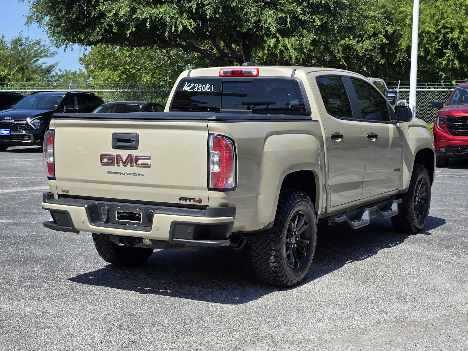 Used 2021 GMC Canyon AT4 AWD/4WD image 7