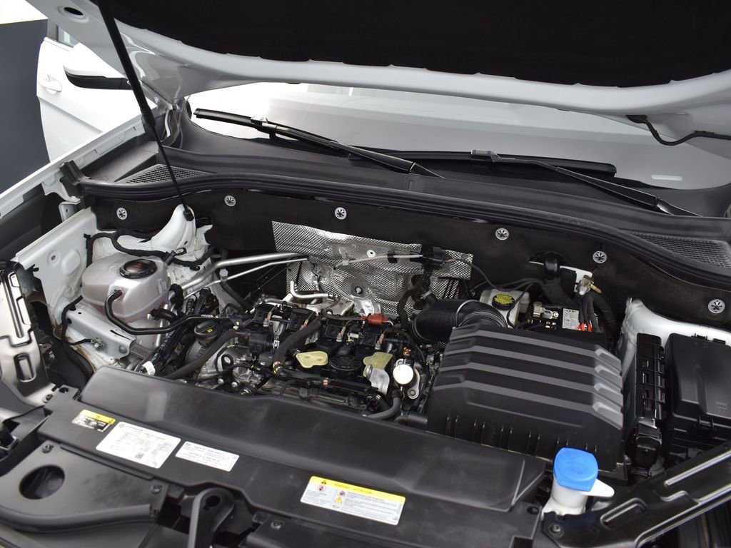 Used 2024 Volkswagen Atlas Cross Sport SE image 41
