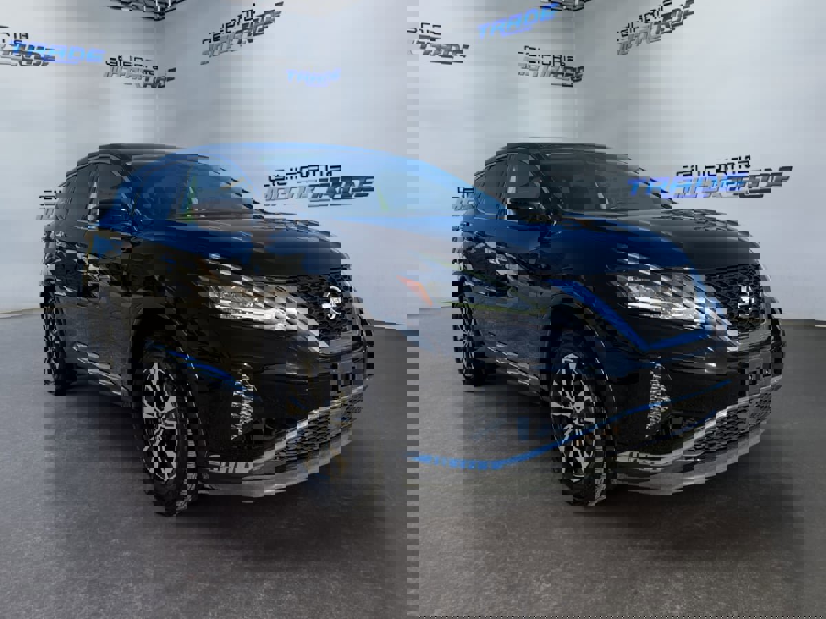 Used 2023 Nissan Murano S image 3