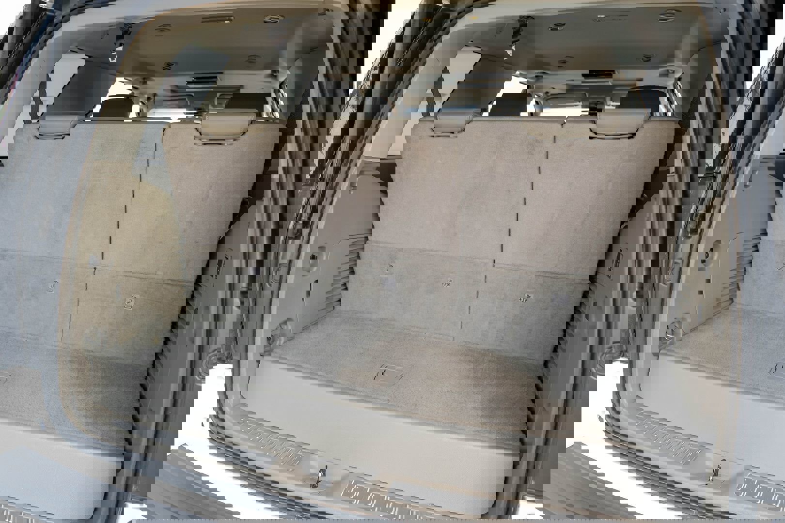 Used 2018 GMC Yukon SLT w/ Open Road Package image 49