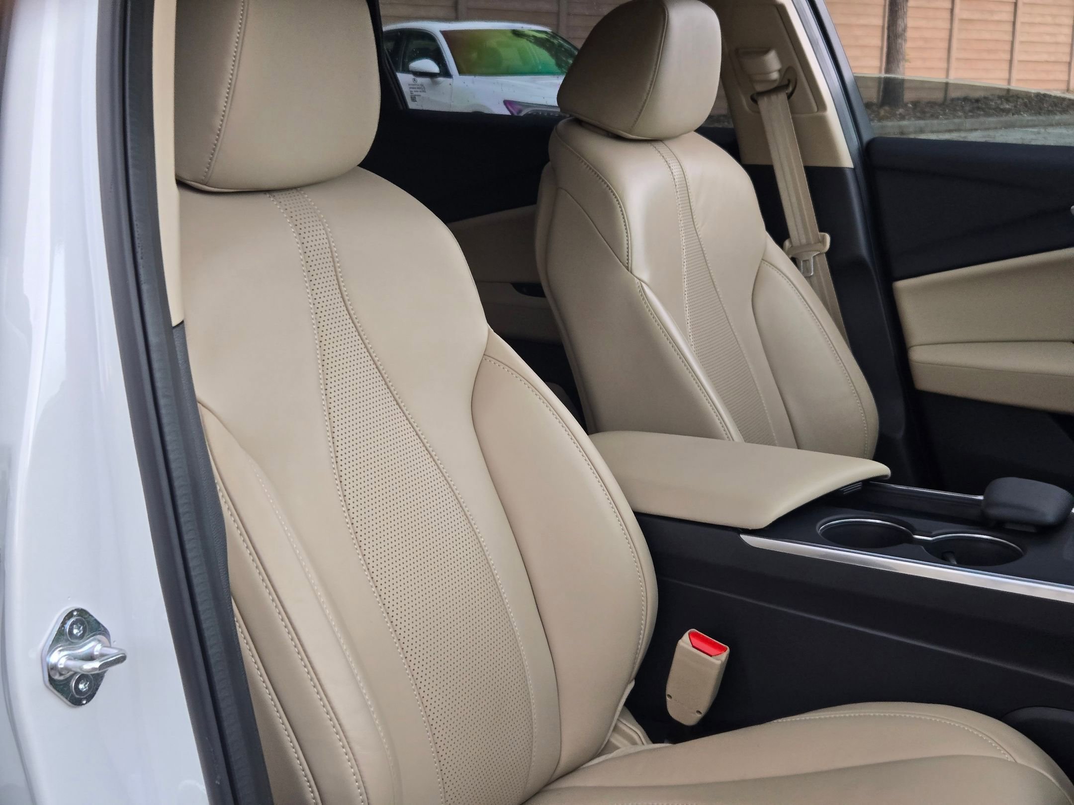 Certified 2025 Acura TLX w/ Technology Package image 30