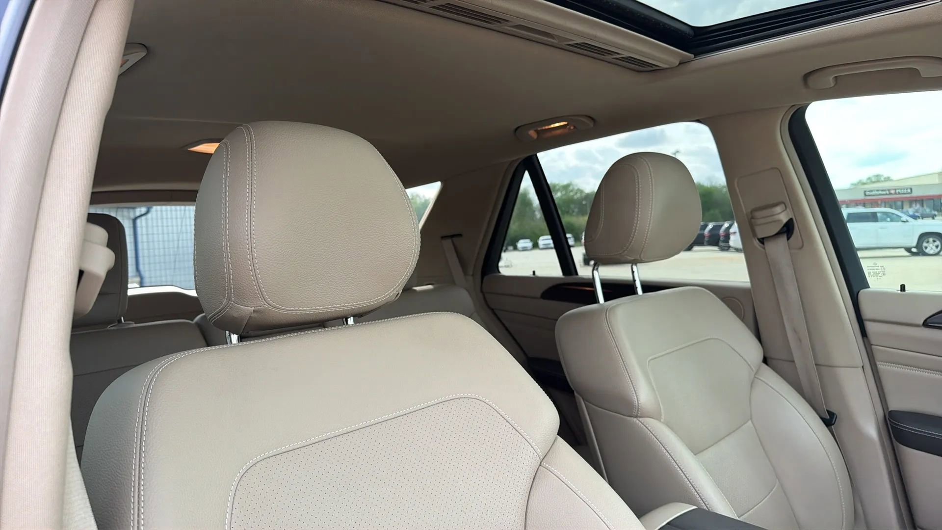 Used 2015 Mercedes-Benz ML 350 4MATIC image 95