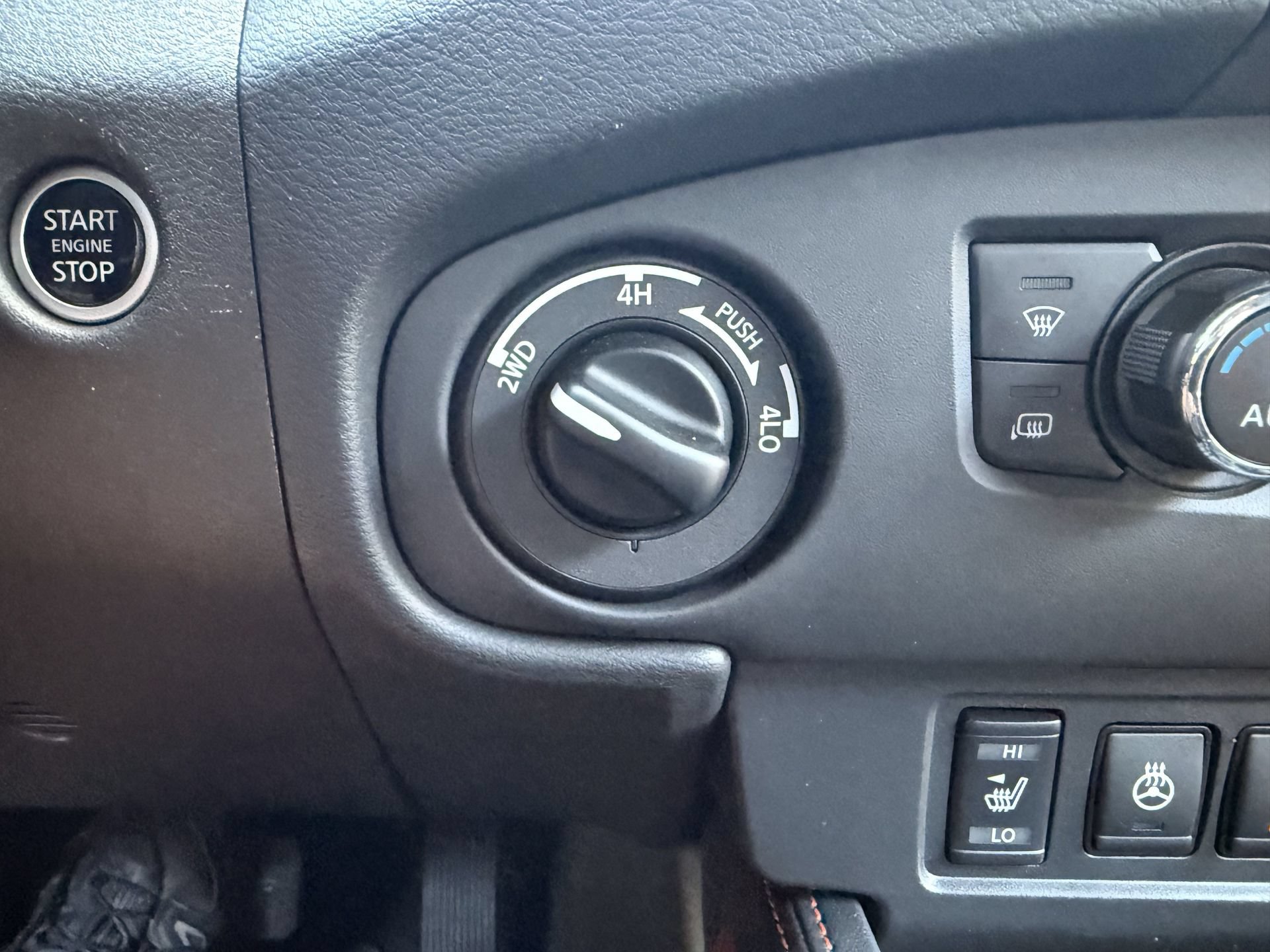 Certified 2023 Nissan Frontier PRO-4X w/ Pro Convenience Package AWD/4WD image 9