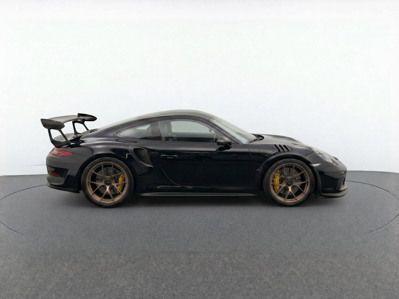 Used 2019 Porsche 911 GT3 RS RWD image 4