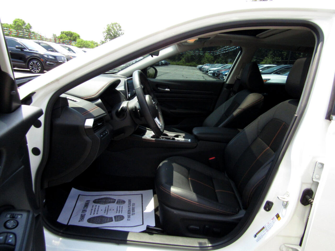 Used 2021 Nissan Altima 2.5 SR w/ SR Premium Package image 18