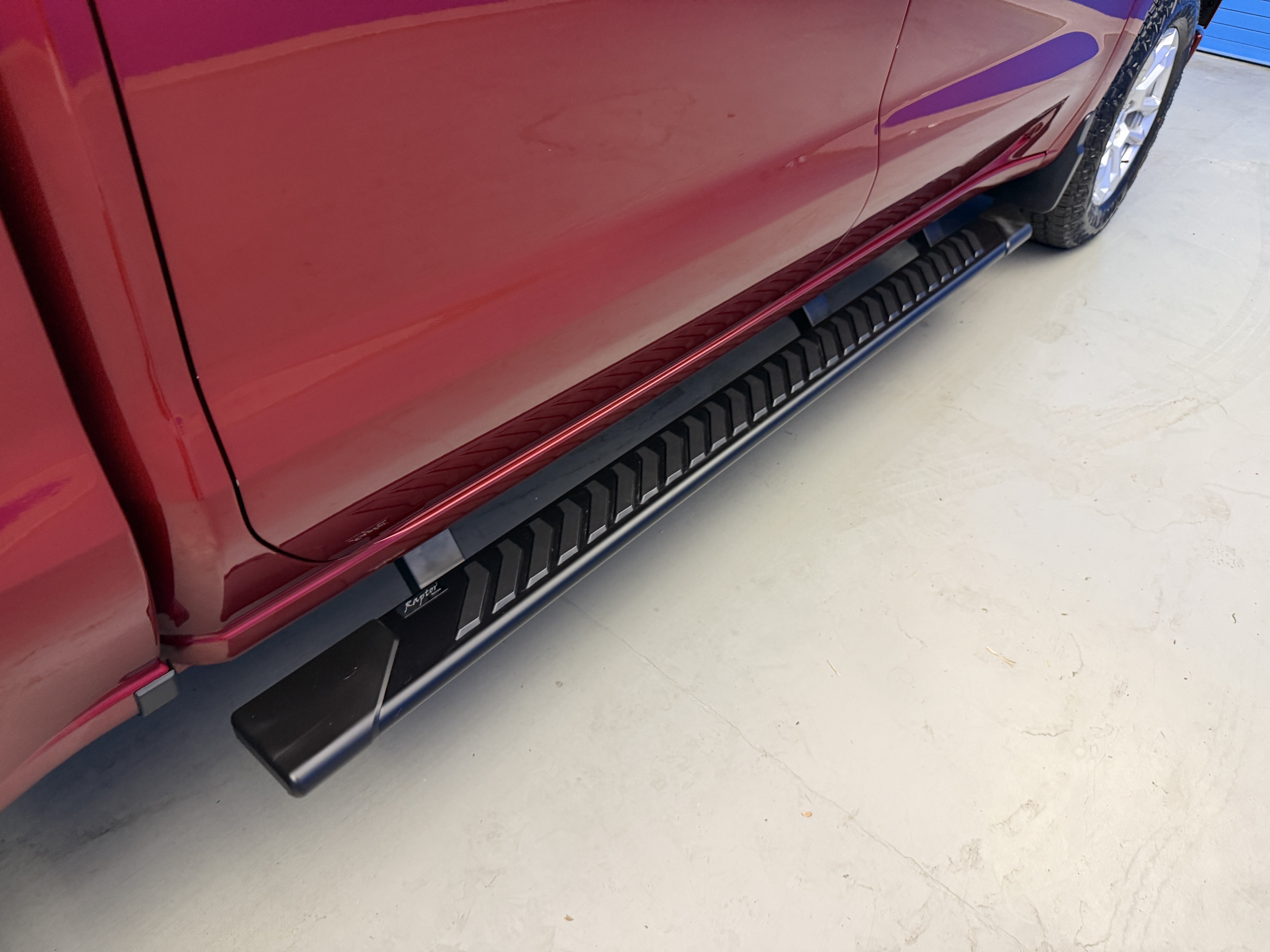 Used 2023 Chevrolet Silverado 1500 RST AWD/4WD image 9