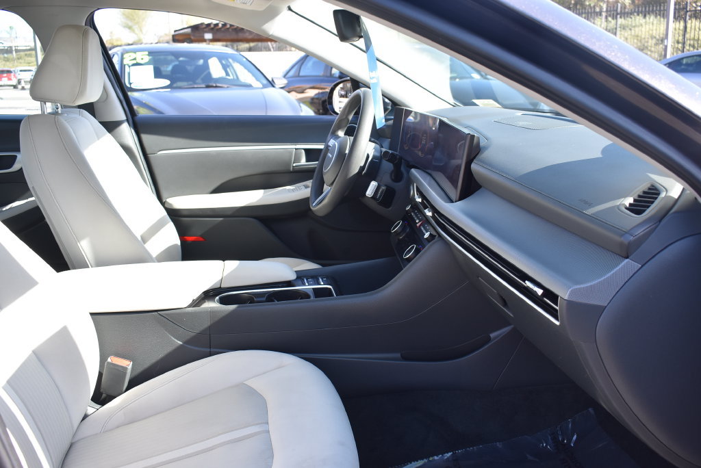 Certified 2024 Hyundai Sonata SEL FWD image 12