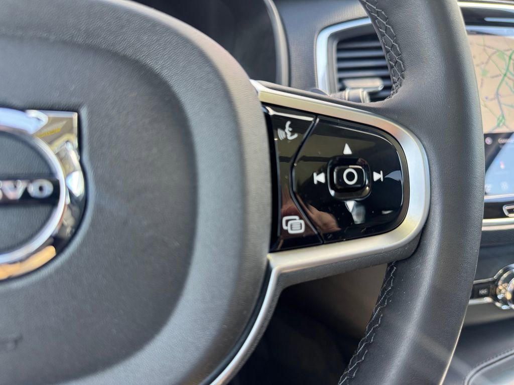 Used 2025 Volvo XC90 B5 Core w/ Protection Package Premier AWD/4WD image 17