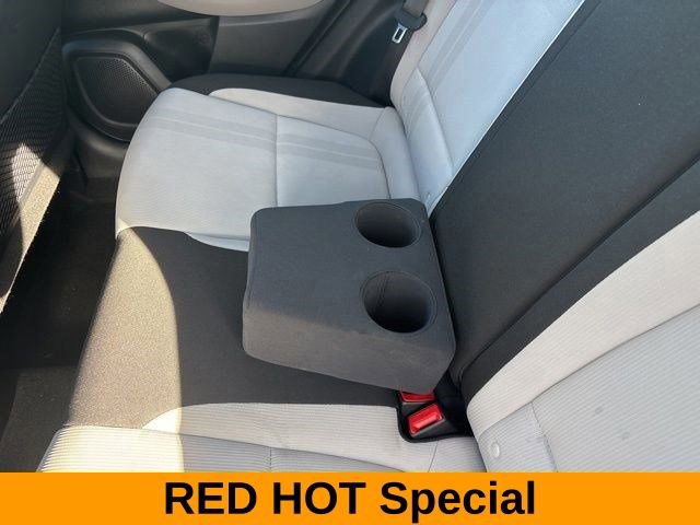 Used 2024 Hyundai Venue SEL image 33