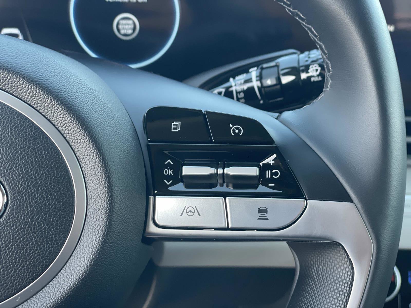 Certified 2023 Hyundai Elantra Limited image 9