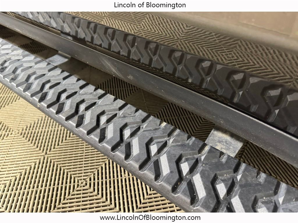 Used 2021 Chevrolet Tahoe Z71 w/ Z71 Off-Road Package image 17