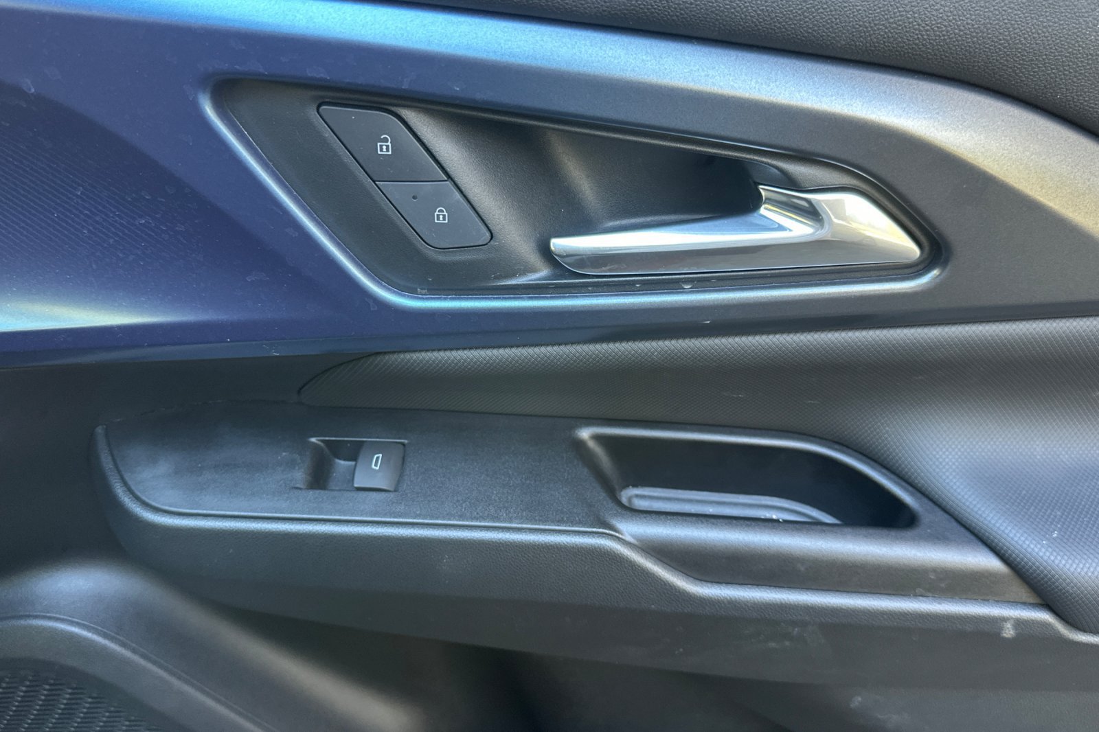 Used 2024 Chevrolet Equinox EV LT FWD image 21