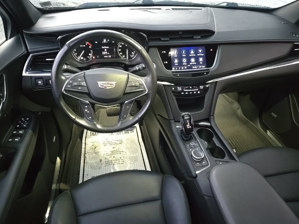 Certified 2022 Cadillac XT5 Premium Luxury w/ LPO, Floor Liner Package AWD/4WD image 19