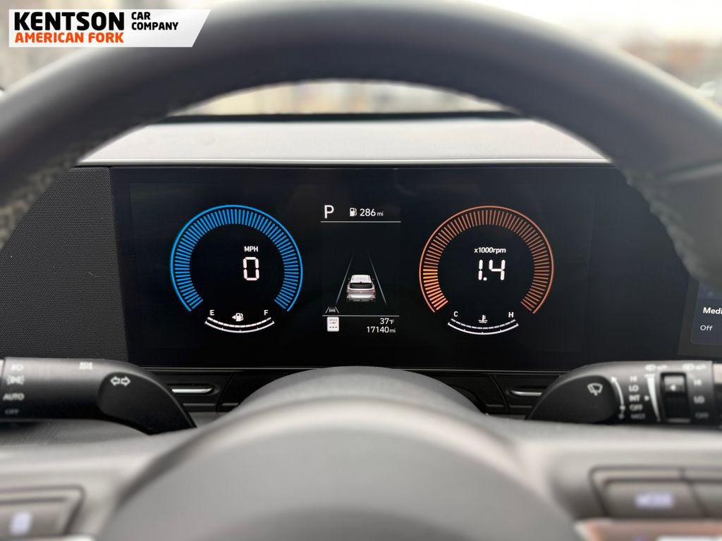 Used 2025 Hyundai Kona SEL image 18