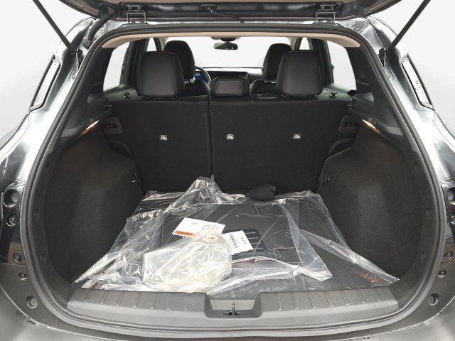 New 2027 Nissan Kicks SR w/ SR Premium Package FWD image 32