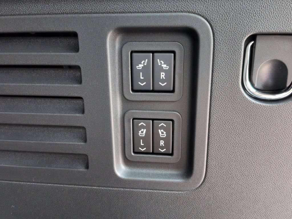 New 2026 Buick Enclave Preferred w/ Power Package AWD/4WD image 28