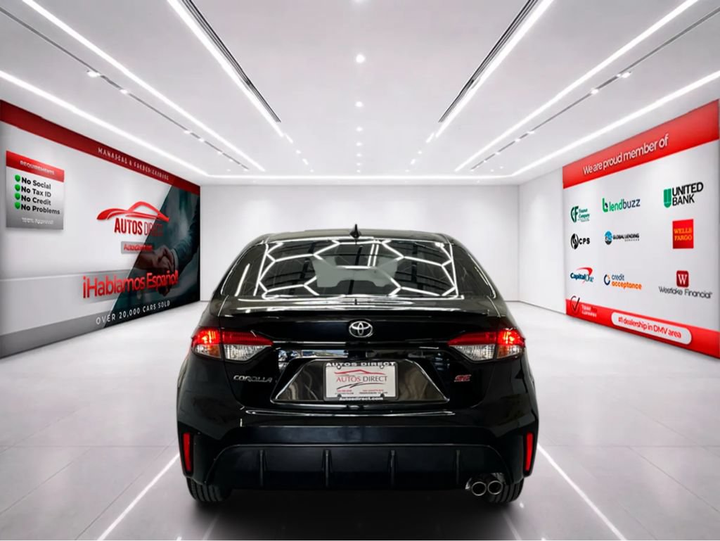 Used 2023 Toyota Corolla SE FWD image 6