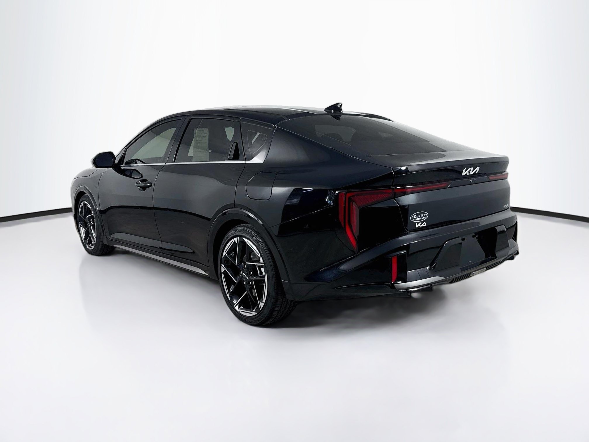 Used 2025 Kia K4 GT-Line w/ GT-Line Premium Package FWD image 30