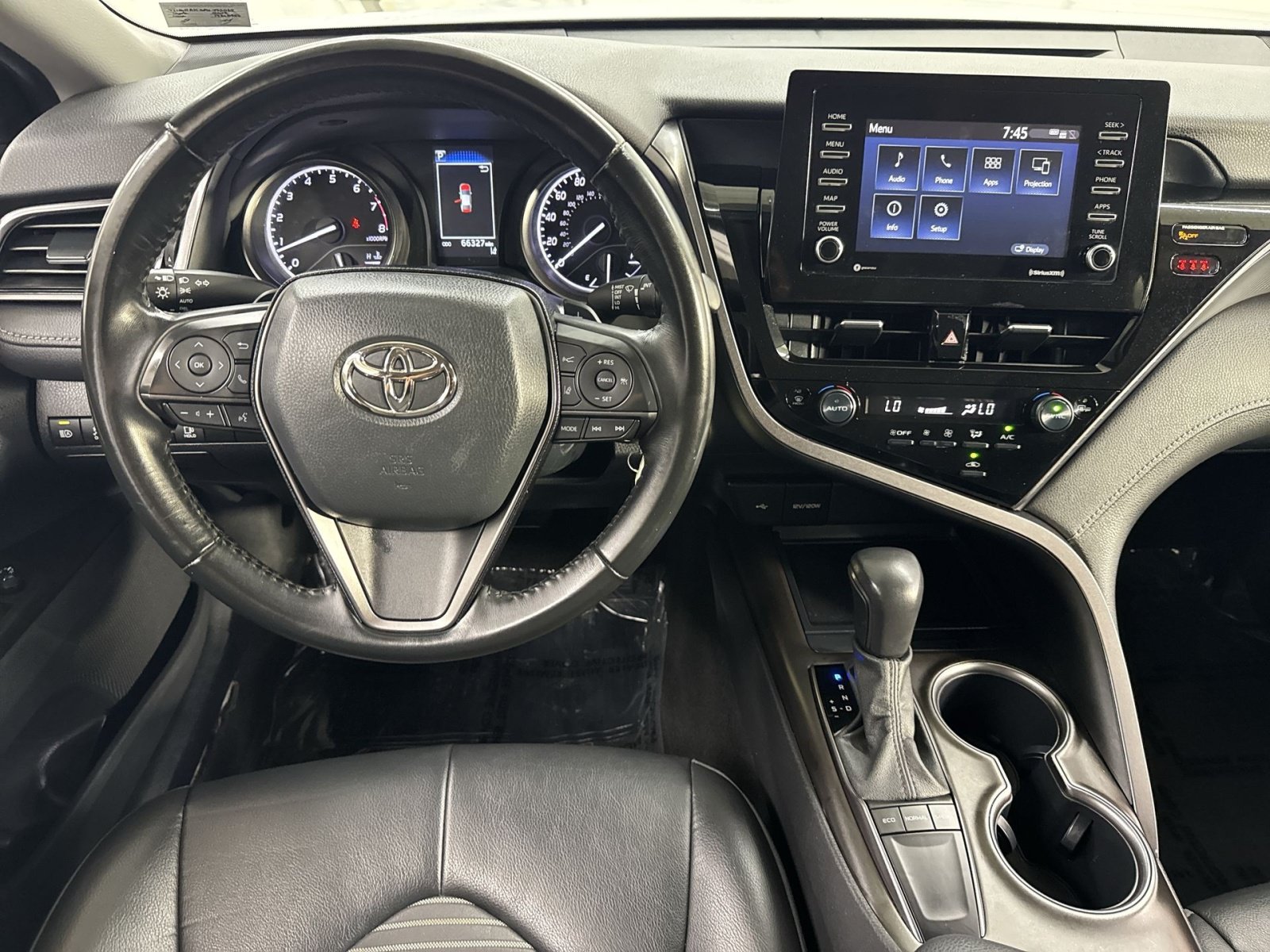 Used 2023 Toyota Camry SE FWD image 35