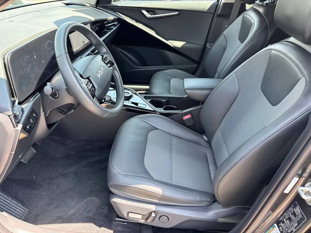 Used 2023 Kia Niro Wind FWD image 25