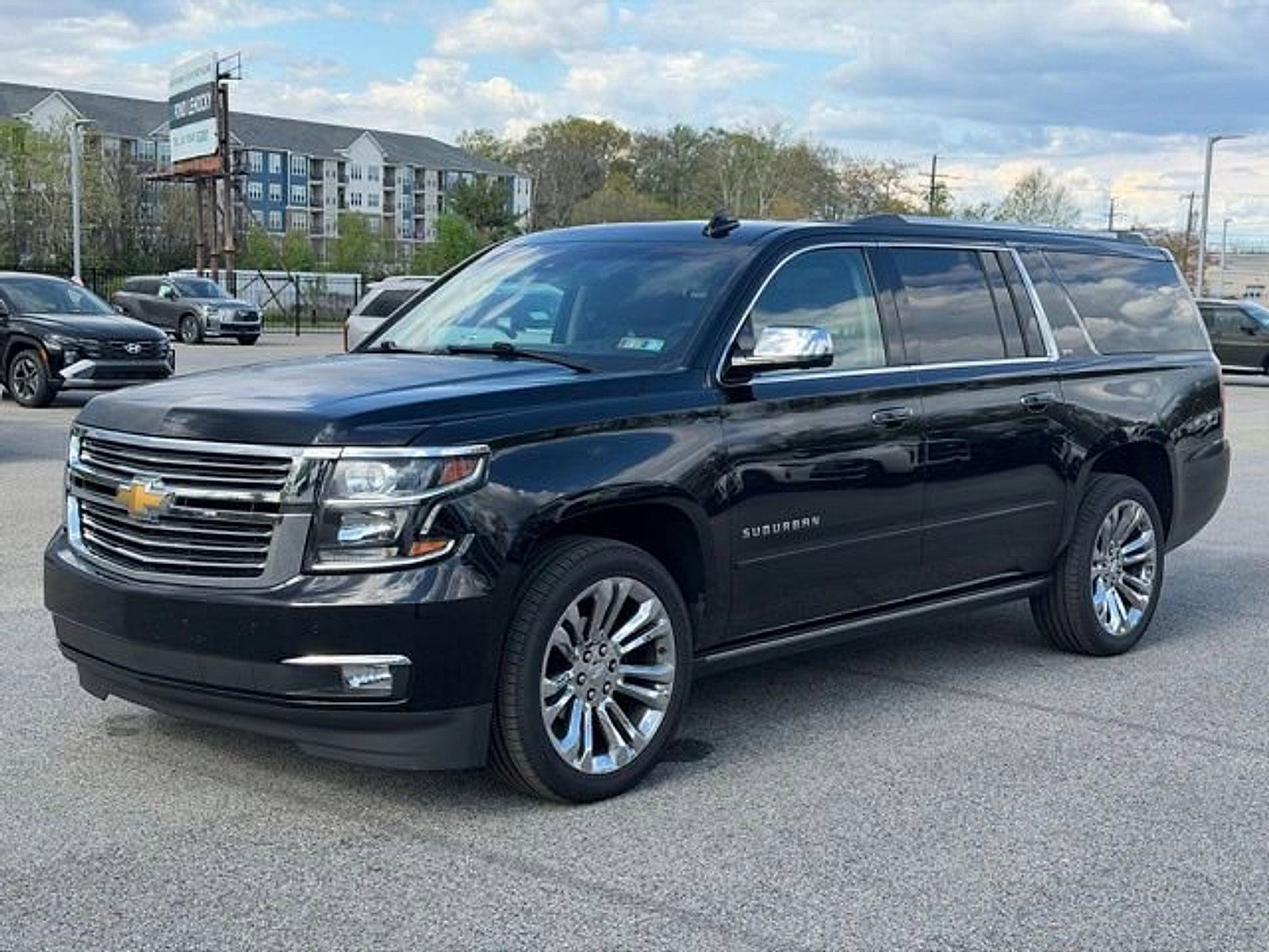 Used 2016 Chevrolet Suburban LTZ AWD/4WD image 3