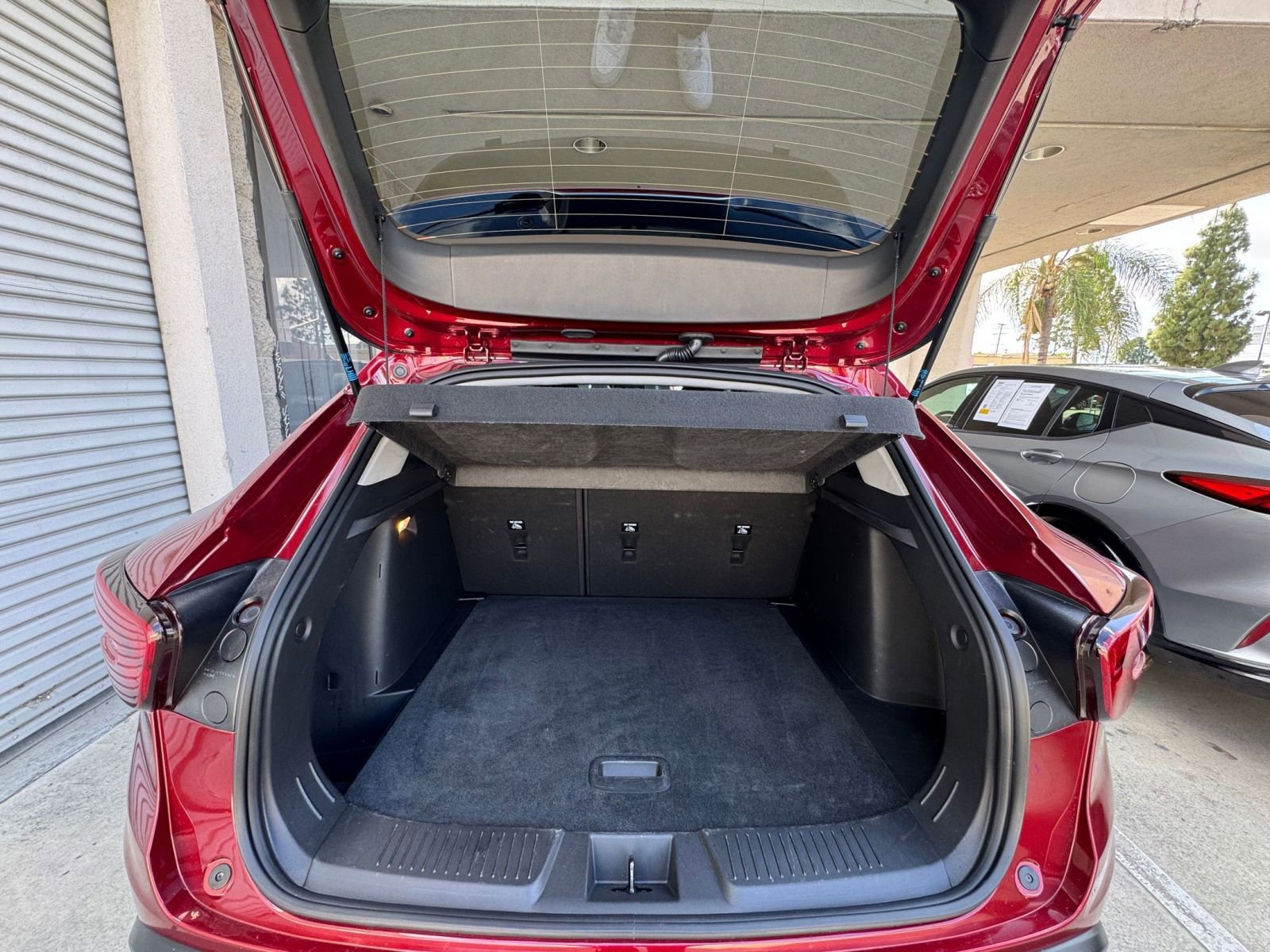 Used 2025 Chevrolet Trax LT image 31