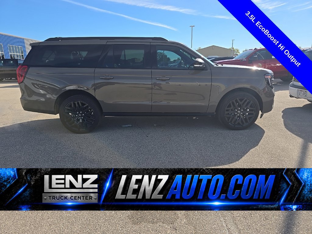 Used 2026 Ford Expedition Max Platinum w/ Stealth Performance Package