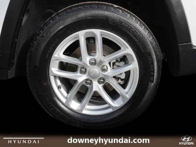 Used 2024 Jeep Grand Cherokee Laredo X w/ Trailer Tow Package image 6