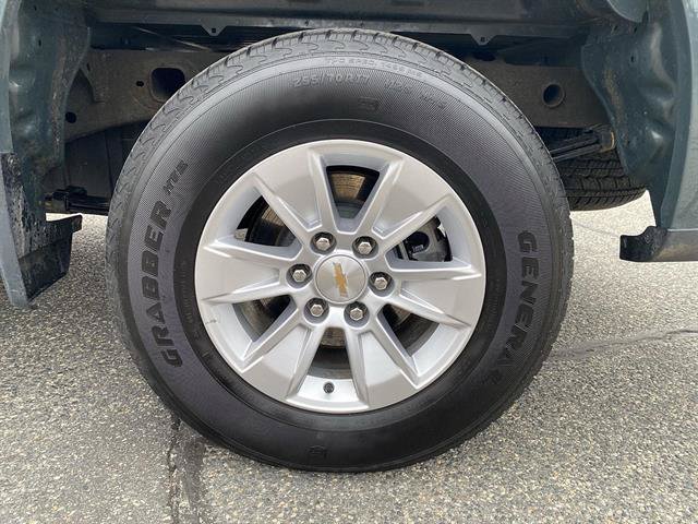 Used 2025 Chevrolet Silverado 1500 LT AWD/4WD image 35