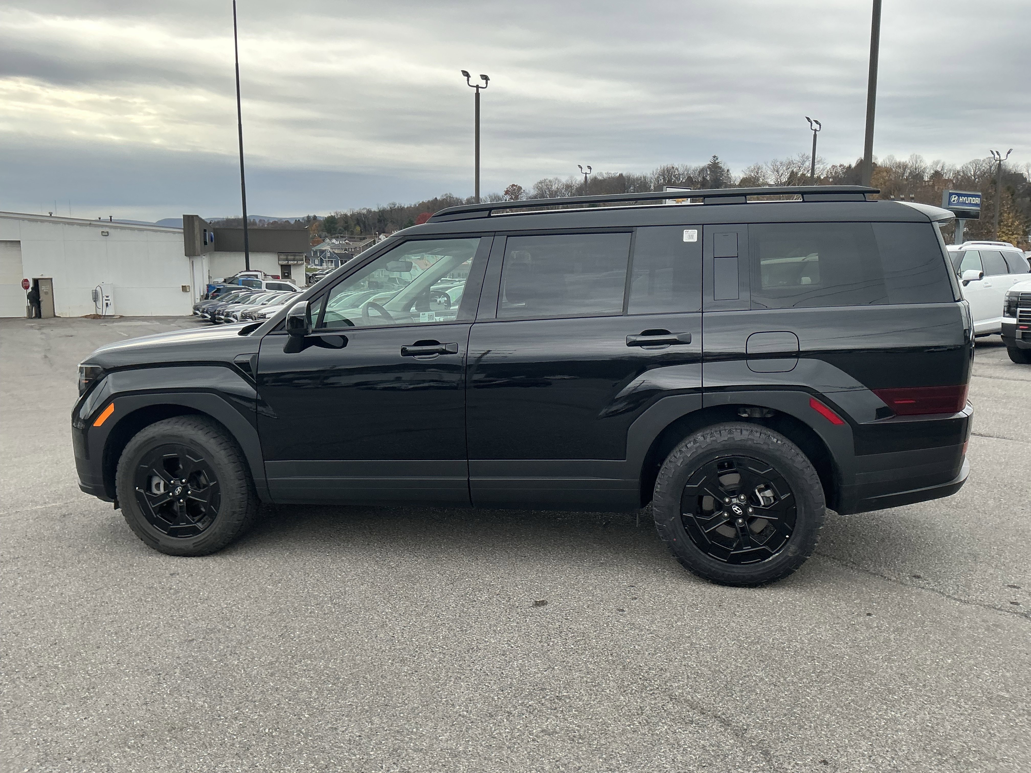 Used 2025 Hyundai Santa Fe XRT image 6