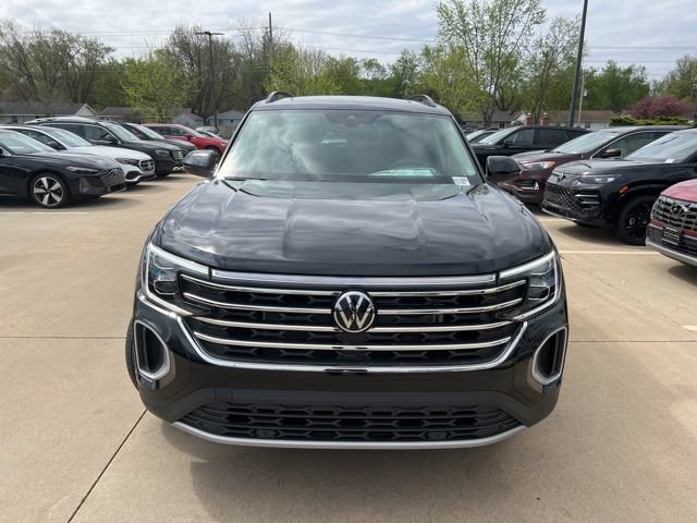 New 2026 Volkswagen Atlas SE AWD/4WD image 2
