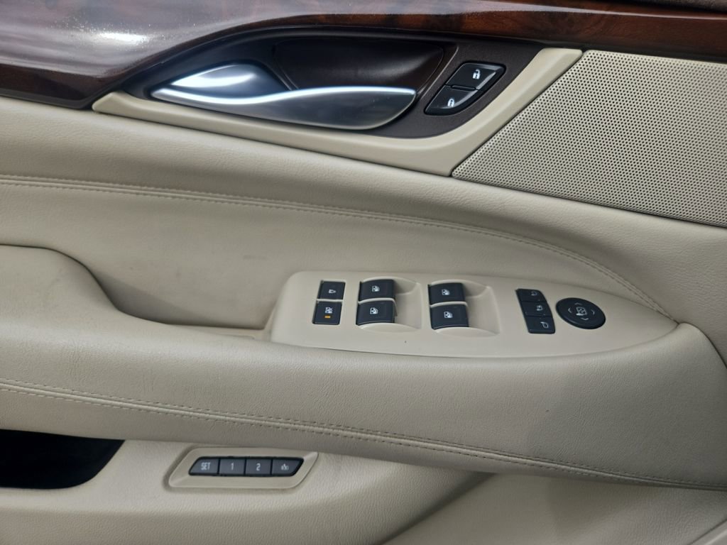 Used 2016 Cadillac Escalade Premium image 23