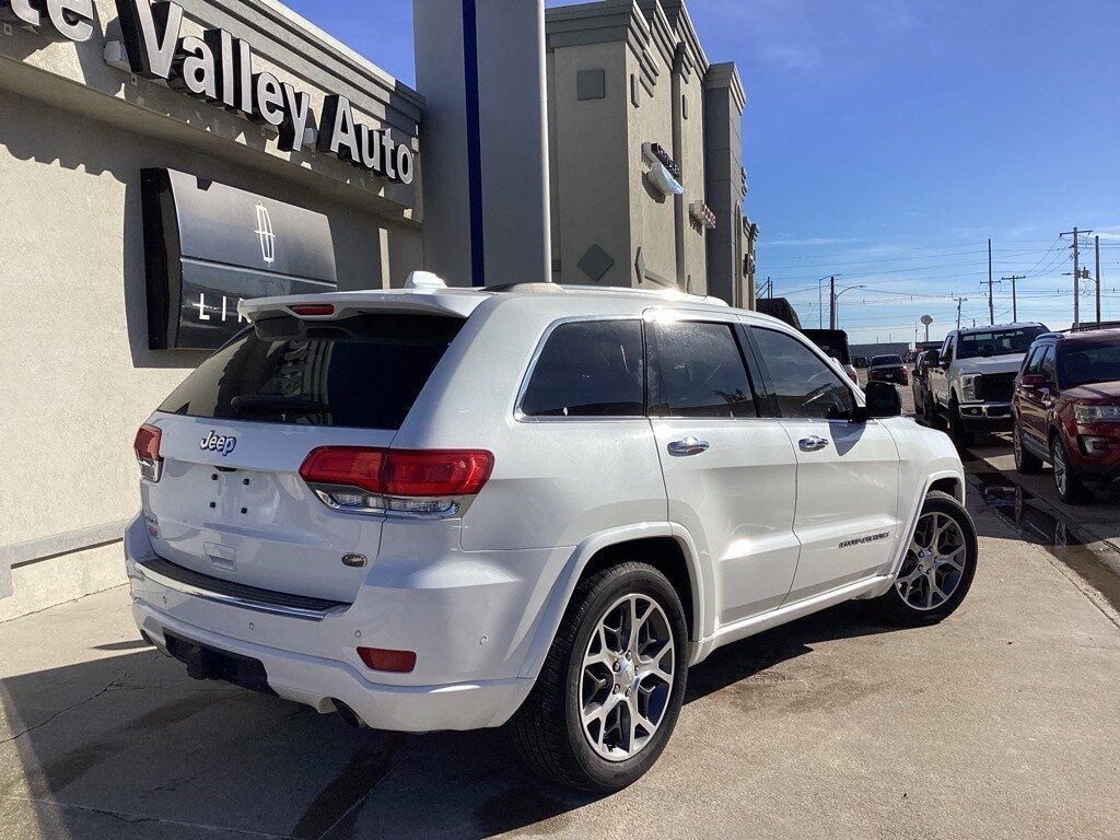 Used 2020 Jeep Grand Cherokee Overland AWD/4WD image 5