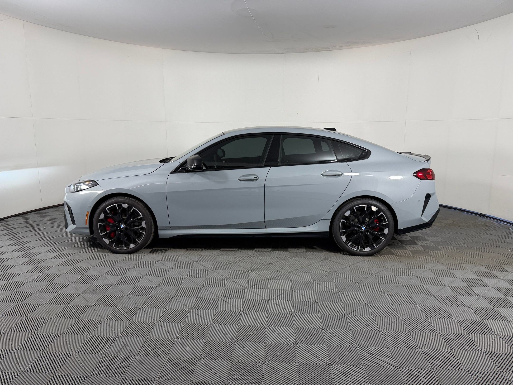 Used 2026 BMW M235i xDrive w/ Technology Package AWD/4WD image 2