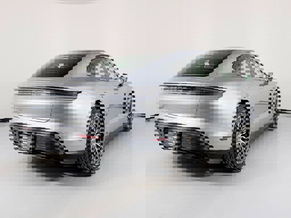 New 2026 Porsche Taycan image 10