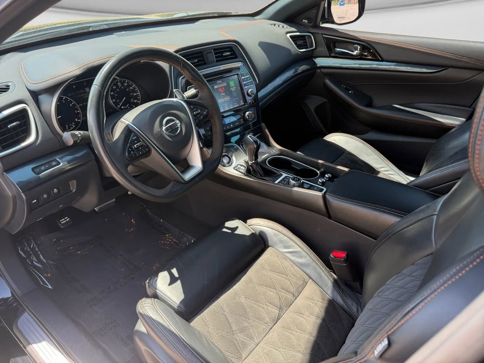 Used 2021 Nissan Maxima SR w/ Sport Mat Group FWD image 16