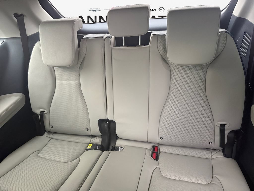New 2026 Kia Carnival SX Prestige FWD image 18